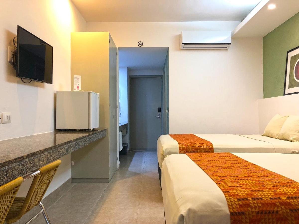 Hotel Los Cocos Chetumal Exterior photo
