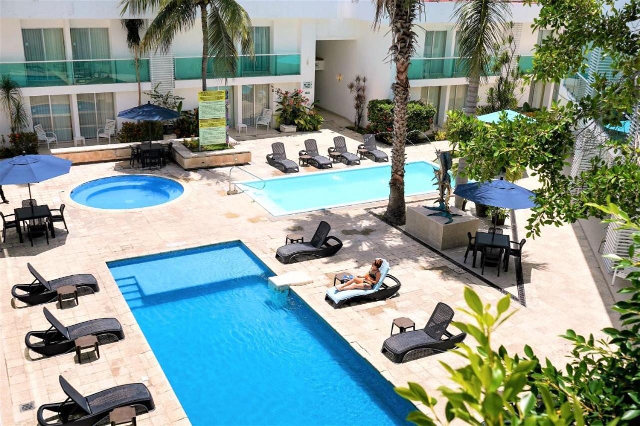 Hotel Los Cocos Chetumal Exterior photo