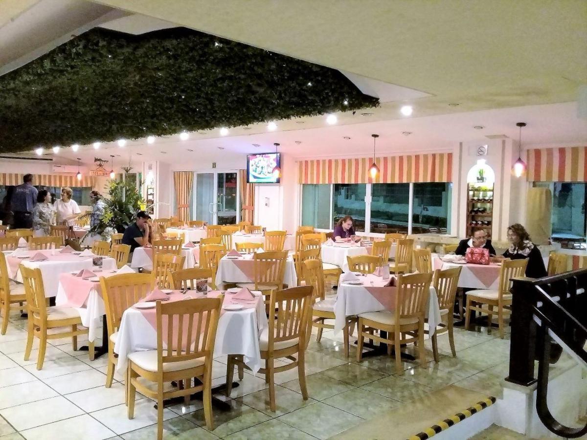 Hotel Los Cocos Chetumal Exterior photo